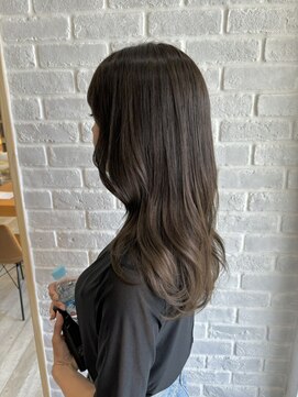 エムロード 深草店 グレージュカラー