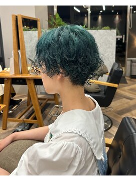 マーレ(MARLE./) ビビットグリーン