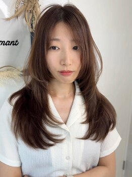 シェルマン(Charmant)の写真/【高槻/駐車場あり】ミディアム～ロングの魅力を最大限に。抜け感と扱いやすさが両立するカットが人気◎