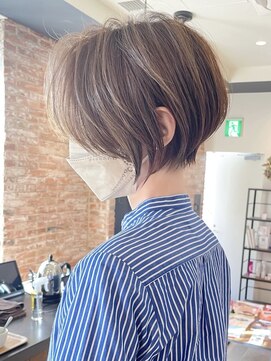 バンプ ギンザ(BUMP GINZA) 30代40代50代大人ショート髪型丸顔前髪なし似合わせ【安野】