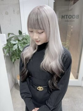 ロング　ケアブリーチ　ミルクティーベージュ　顔まわり　10代