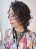 【morio原宿】ウルフパーマ くるくる 伸ばしかけ 前髪無し