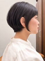オフ(off)&nbsp;収まるショートボブ