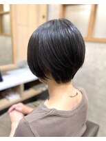 ロッカ(ROCCA) 黒髪ふんわり丸みショート