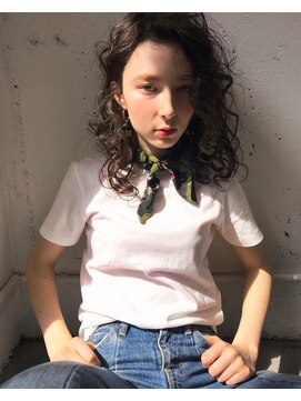 ユヌ(UNU) 【UNU】ボリュームのある質感◎外国人風ウェーブ【梅本洋右】