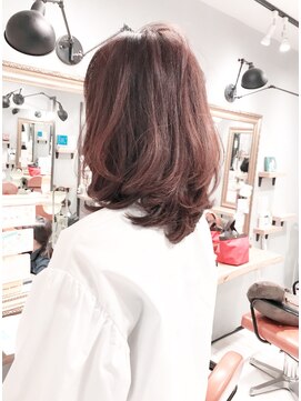 ミッシェル アフロート(michelle afloat) 20代30代40代50代小顔ひし形CカーブこなれレイヤーCカーブカット