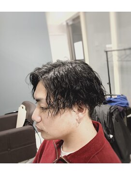 イコール(equal) センターパート×ツイストスパイラル