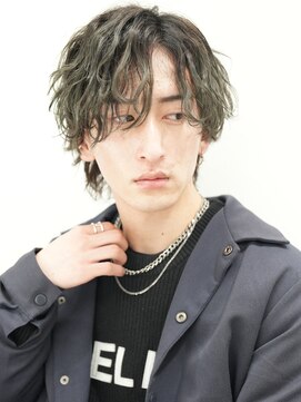 プルーブトウキョウ 渋谷(PROVE TOKYO) センターパートウルフ波巻きスパイラル