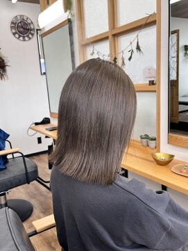 ナチュラル 岩切店(Natural) 縮毛矯正髪質改善、艶髪カラー、透明感グレージュ、仙台岩切