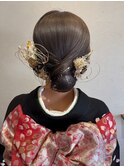 かっこいい雰囲気のヘアアレンジ 高めのお団子/まとめ髪#2