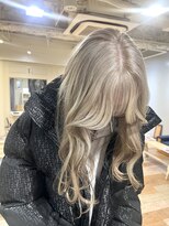 ラべリー 池袋(LOVELEY)&nbsp;ハイトーン　ブリーチ【池袋】