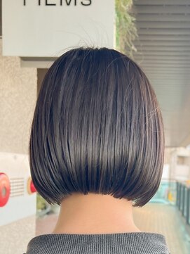 フィルム(FiLMs) ショートボブ/ダークブラウン