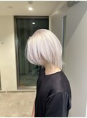 ホワイト