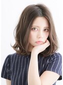 アッシュカラーミディアムヘア