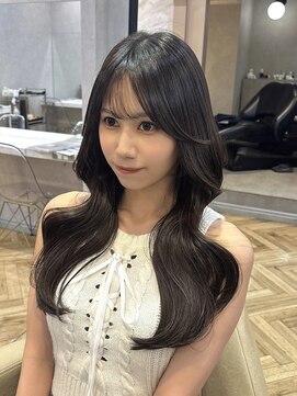 ロンド フィーユ(Lond fille) ミディアムレイヤーカット/似合わせカット/髪質改善/顔周り/銀座