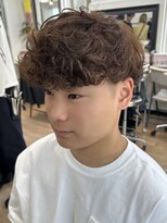 ウェイビーエフティフィフス 横浜西口(WAVEY ft.fifth) 横浜スペインカールラルフカールーズパーマスキンフェード30代◆