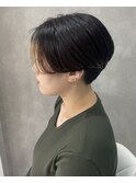  顔まわりデザインのフェイスフレーミングハンサムショート