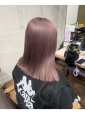 ピンクアッシュカラーハイトーンツヤ髪