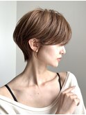 切りっぱなしショート・ボブ/絶壁解消/前髪なし/40代/30代/丸顔
