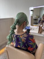 パルファン ヘアアンドスパ(PARFUM HAIR&SPA)&nbsp;編みおろしポニーテール
