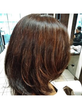 ウィン プレミアムサロン(WIN Premium Salon) ひし形ロングレイヤード