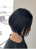 前下がりショートボブ