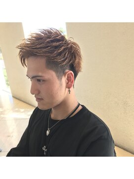 ラドンナアデッソ(LA.DONNA ADDESSO) 束感アップバングショート