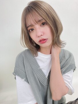 ルービック 難波(Rubik's) 大人可愛いハイトーンウルフヘア