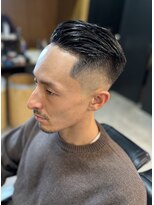 フランクスバーバー アンド ビアークラブ(FRANK'S BARBER and BEER CLUB)&nbsp;ミドルフェードワイルドアップバングスリックバック