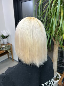 ラボ ヘアー(lab hair) ホワイトブロンド