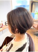 明るい白髪染め×大人ショート