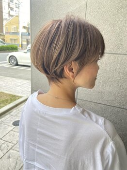 スーリール 馬出店(Sourire)の写真/高技術スタッフ勢揃い☆再現性の高い360°美シルエットで小顔見せが叶う♪全席半個室型なのも人気の理由！