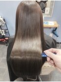 ツヤと透明感の髪質改善ロングカラー