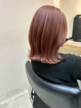 ヒビヲ(HIBIO) 横浜ミルクティーピンクベージュタッセルボブ外ハネボブレイヤー