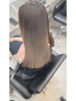 コア 梅田茶屋町店(Core)&nbsp;髪質改善 艶髪 暗めカラー韓国風 前髪カット 小顔 梅田