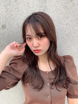 くびれレイヤー×透けバング