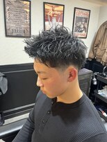 プラウド(PROUD)&nbsp;田町/理容室/ショート/フェード/アップバング/メンズパーマ