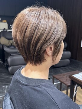 ハピネス クローバー 八木店(Happiness CLOVER) 丸みくびれショート パーマ 30代40代50代60代