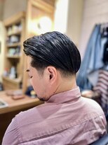 フォーコーナーズ(Four Corners)&nbsp;大人スキンフェードツーブロック刈り上げマンバン30代40代