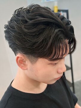 バース バイ ハピネス(BIRTH by happiness) 奈良men'sフェザーパーマフェザーショート