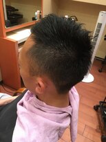 美容室ページボーイ&nbsp;モヒカン風ボウズ