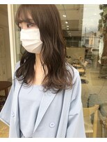 ヘアデザイン ソラ(Sola) 柔らか暖色系モカベージュ 大人ウェーブロング