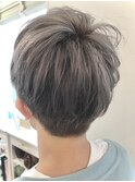 抜け感ホワイトアッシュのマッシュショート　田原佐知子