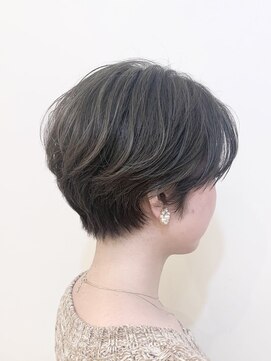 リッカ(RICCA) ハンサムショート オリーブグレージュで秋カラー☆