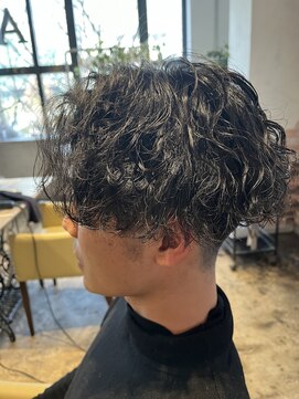 アドール(ADOR) 波巻きパーマ メンズ マッシュ