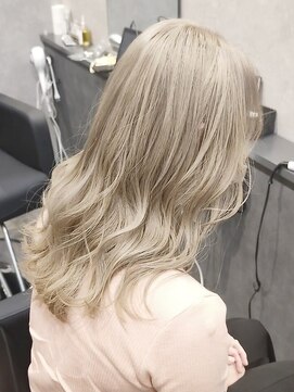 ルーツ(Roots) goroハイトーンカラー/ミルクティー/インナーカラー