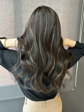 ヨロ 小岩(YOLO) ハイライトショートヘアダブルカラーイルミナカラーオージュア