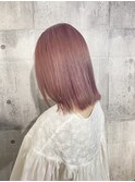 ピンクベージュ