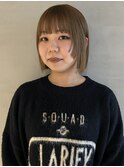 顔まわりレイヤーボブ_切りっぱなしボブ_ハイトーンボブ