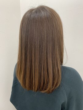 アトリア 横浜(Atria) 艶髪/ナチュラルストレート/髪質改善/ミディアム